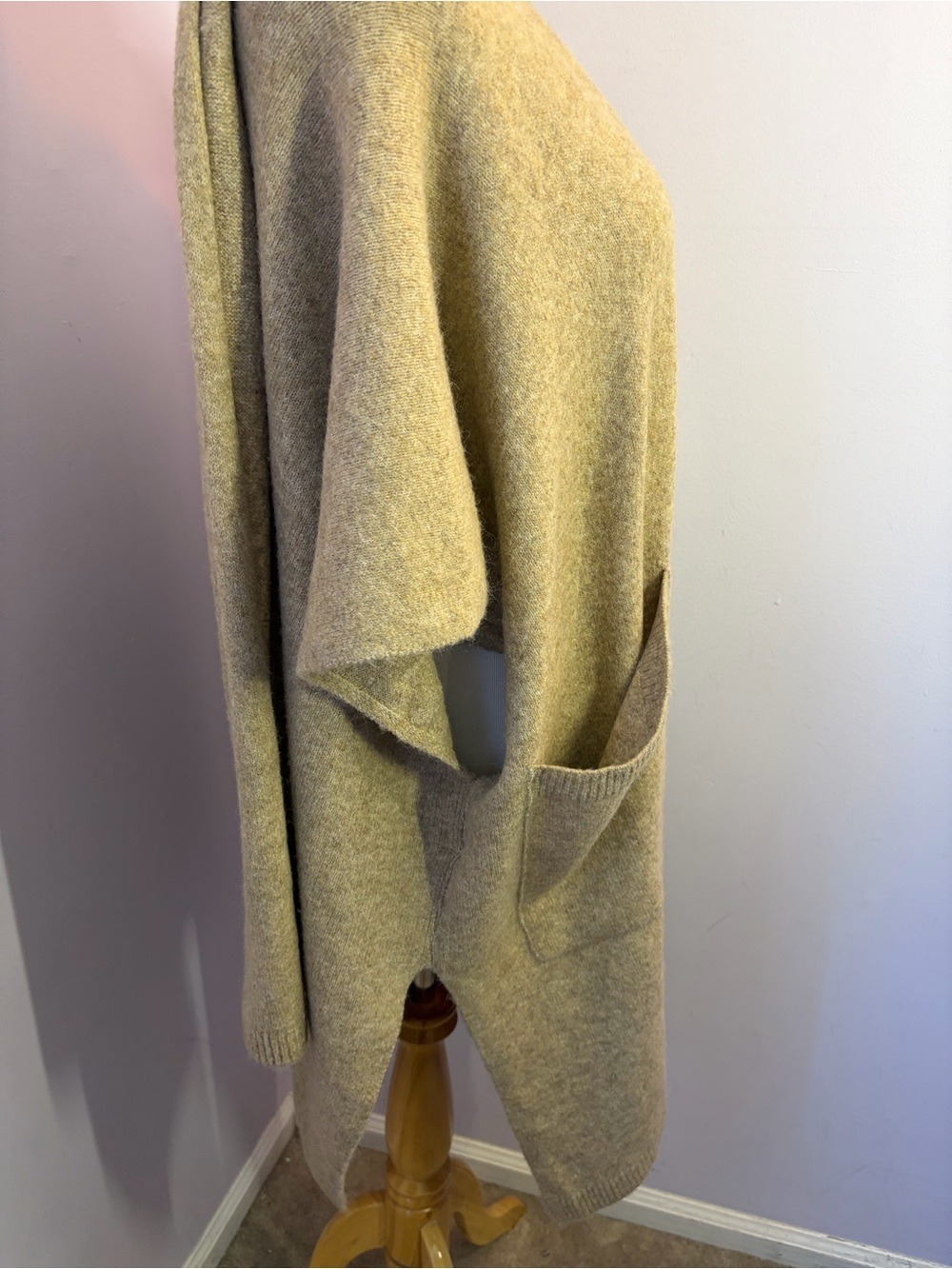 Steve Madden Long Cardigan with scarf Topper,NWT,One Size - Picture 10 of 11